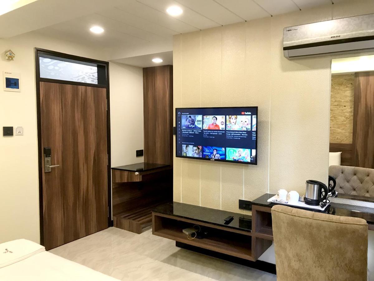 Meenakshi Inn أودوبي المظهر الخارجي الصورة