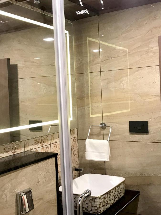 Meenakshi Inn أودوبي المظهر الخارجي الصورة