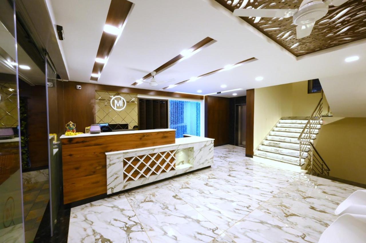 Meenakshi Inn أودوبي المظهر الخارجي الصورة